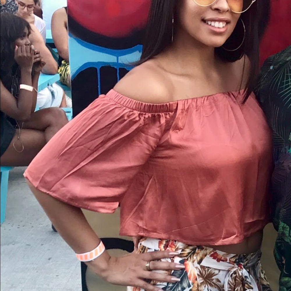 Off the shoulder coral satin crop top